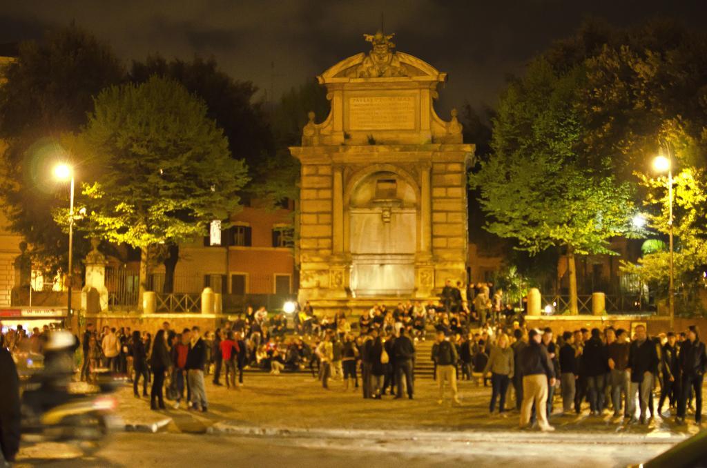 Monolocale Con Piscina A Trastevere Rom